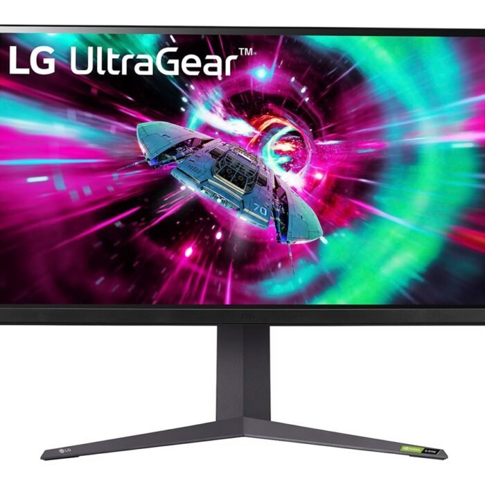 LG | 32GR93U-B | 32 " | IPS | 16:9 | 144 Hz | 1 ms | 3840 x 2160 pixels | HDMI ports quantity 2 | Black | Warranty 36 month(s)