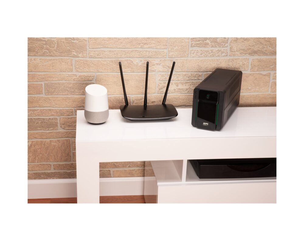Schneider Electric APC Easy UPS | BVX700LI-GR | 700 VA | 360 W - Image 5