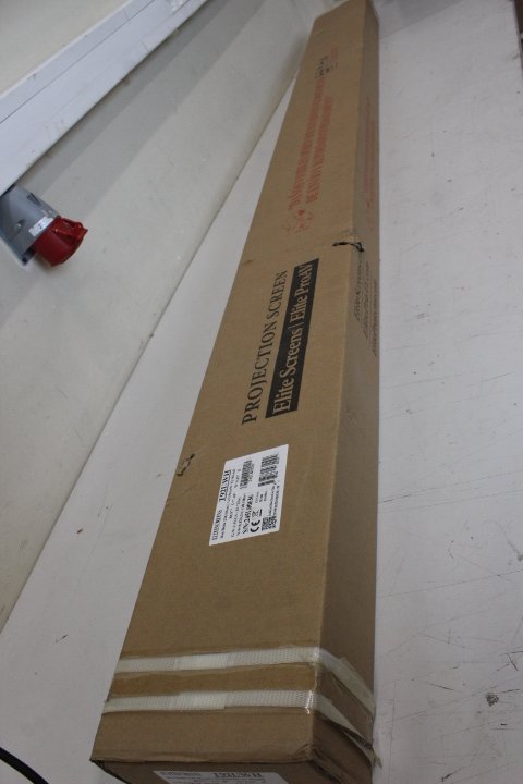 SALE OUT. Elite Screens | Tripod/Portable Pull Up Projector Screen | T92UWH | Diagonal 92 " | 16:9 | Viewable screen width (W) 203.2 cm | Black | DAMAGED PACKAGING, DENT ON FRAME, DAMAGED PAINT | Elite Screens | Tripod/Portable Pull Up Projector Screen | T92UWH | Diagonal 92 " | 16:9 | Viewable screen width (W) 203.2 cm | Black | DAMAGED PACKAGING, DENT ON FRAME, DAMAGED PAINT