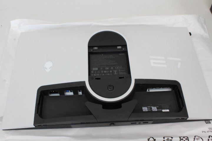 SALE OUT.  | Dell | Gaming Monitor | AW2723DF | 27 " | IPS | QHD | 16:9 | 144-280 Hz | 1 ms | 2560 x 1440 | 600 cd/m² | HDMI ports quantity 2 | White | Warranty 30 month(s) | REFURBISHED, NO ORIGINAL PACKAGING, SCRATCHES ON BACK