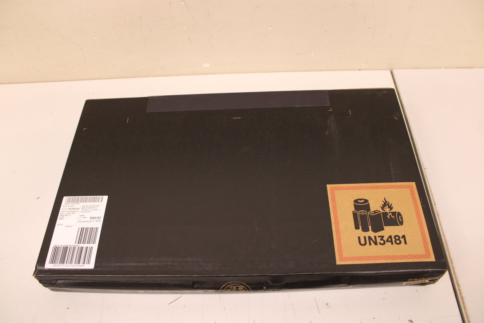 SALE OUT. Dell Pro Max 16 FHD+ Ultra 9 285H/32GB/512GB/NVIDIA RTX PRO 2000 Blackwell 8GB/Win11 Pro/Estonian Backlit kbd/3Y Basic OnSite Warr | Dell Warranty 36 month(s) | DAMAGED PACKAGING