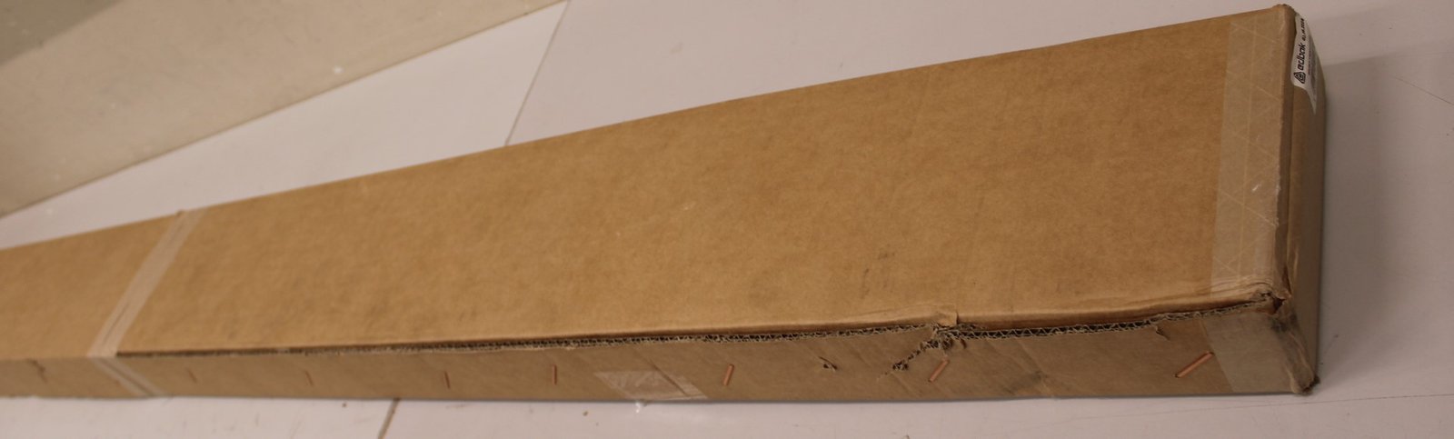 EDBAK Menu Board Mount VWMB2200 | Maximum weight (capacity) 200 kg | DAMAGED PACKAGING, SCRATCHED ON BACK | Black