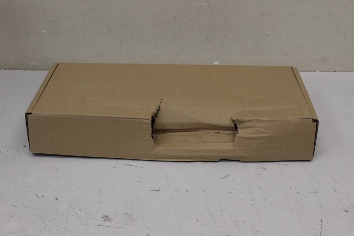 SALE OUT. EDBAK PM1w-B Universal Projector Ceiling Mount (3 fixing points), white | EDBAK Ceiling mount | PM1W-B | Maximum weight (capacity) 15 kg | DAMAGED PACKAGING | White