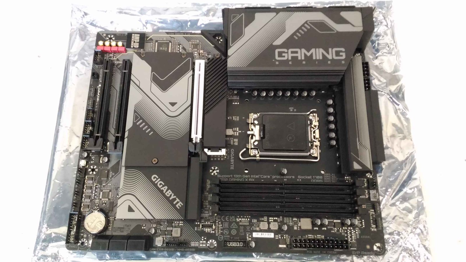 SALE OUT. Gigabyte | Z790 GAMING X AX 1.0 M/B | Processor family Intel | Processor socket  LGA1700 | DDR5 DIMM | Memory slots 4 | Supported hard disk drive interfaces 	SATA, M.2 | Number of SATA connectors 6 | Chipset Z790 Express | ATX | USED, REFURBISHED, WITHOUT ORIGINAL PACKAGING AND ACCESSORIES, ONLY BACKPANEL AND ANTENNA INCLUDED
