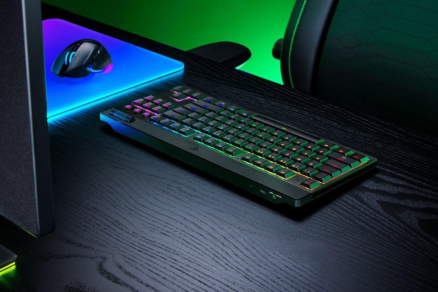 Razer | BlackWidow V4 Low-Profile HyperSpeed | Keyboard | Wireless | US | Bluetooth | Orange Switches | Black