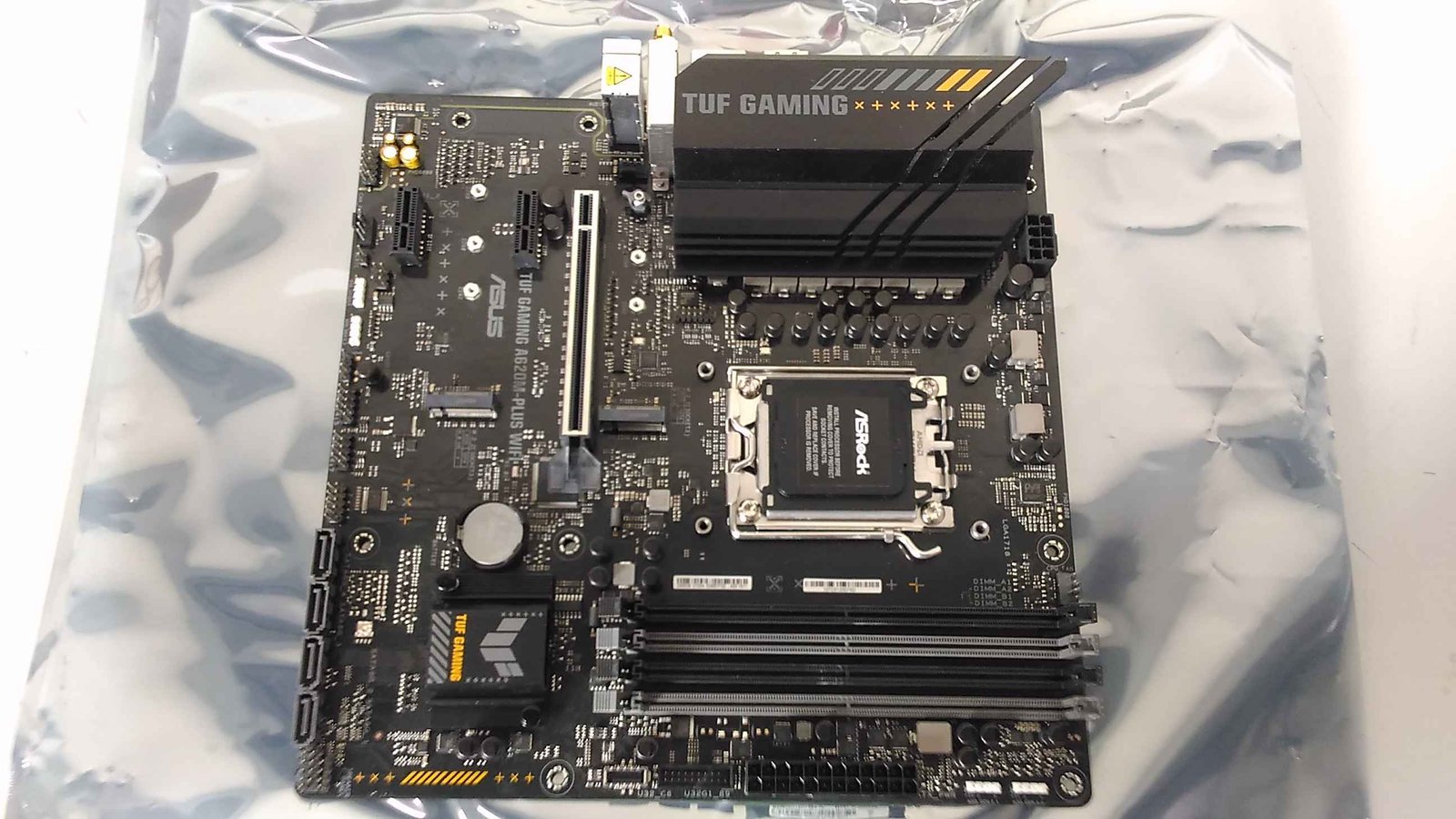 SALE OUT. Asus TUF GAMING A620M-PLUS WIFI | Processor family AMD | Processor socket AM5 | DDR5 DIMM | Memory slots 4 | Supported hard disk drive interfaces 	SATA, M.2 | Number of SATA connectors 4 | Chipset AMD A620 | Micro-ATX | USED, REFURBISHED, WITHOUT ORIGINAL PACKAGING AND ACCESSORIES, ONLY BACKPANEL AND ANTENNA INCLUDED