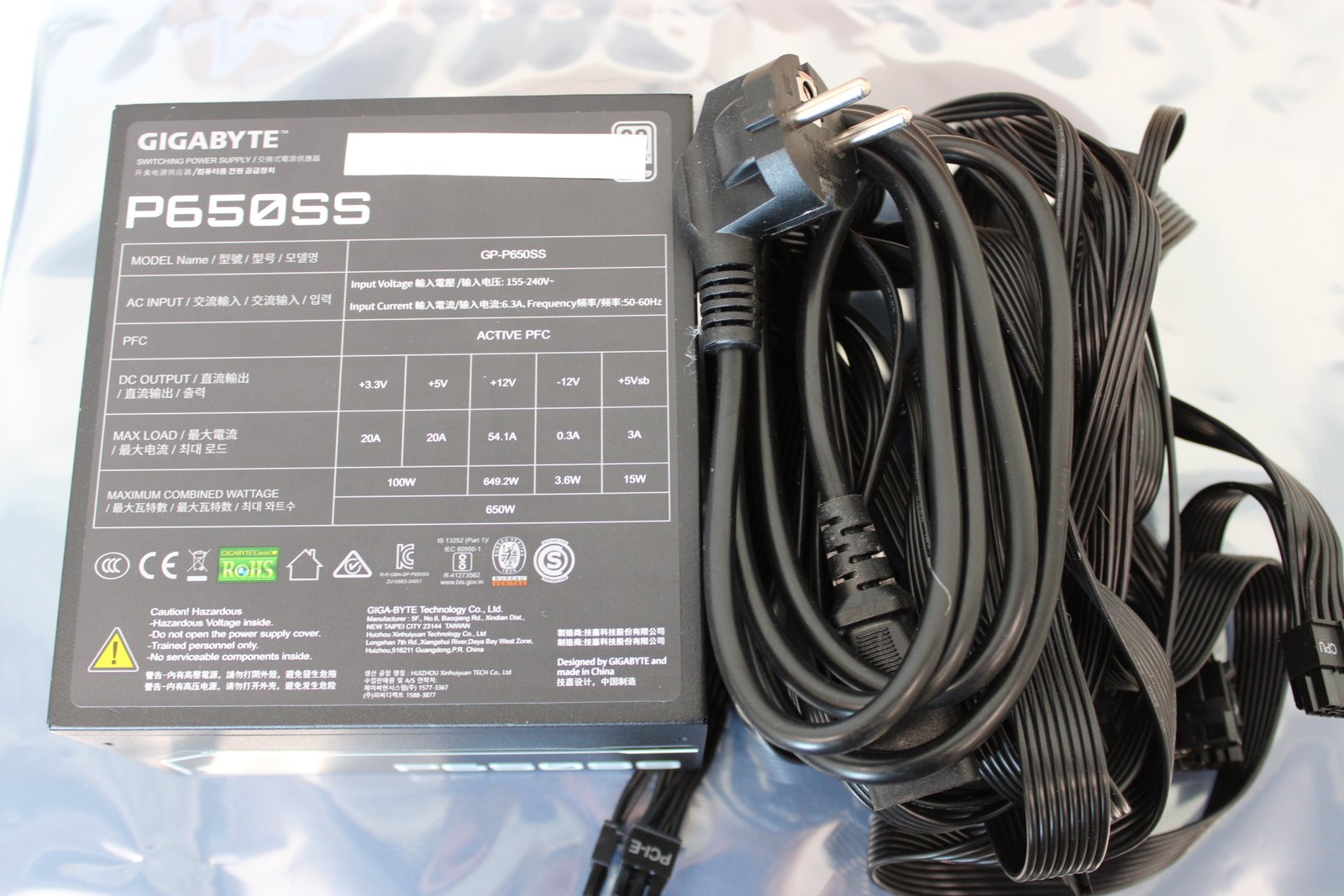 SALE OUT. Gigabyte PSU | GP-P650SS GEU1 | 650 W | REFURBISHED, WITHOUT ORIGINAL PACKAGING, MANUAL AND ACCESSORIES