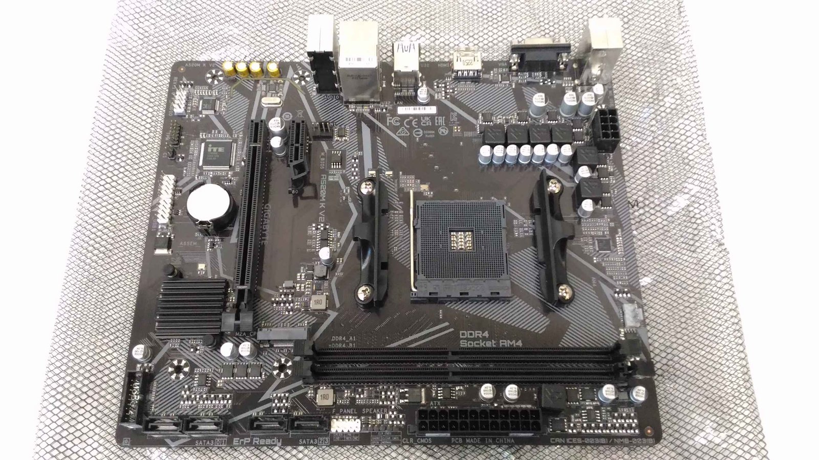 SALE OUT. Gigabyte | A520M K V2 1.0 M/B | Processor family AMD | Processor socket AM4 | DDR4 DIMM | Memory slots 2 | Supported hard disk drive interfaces 	SATA, M.2 | Number of SATA connectors 4 | Chipset AMD A520 | Micro ATX | USED, REFURBISHED, WITHOUT ACCESSORIES, ONLY BACK PANEL INCLUDED