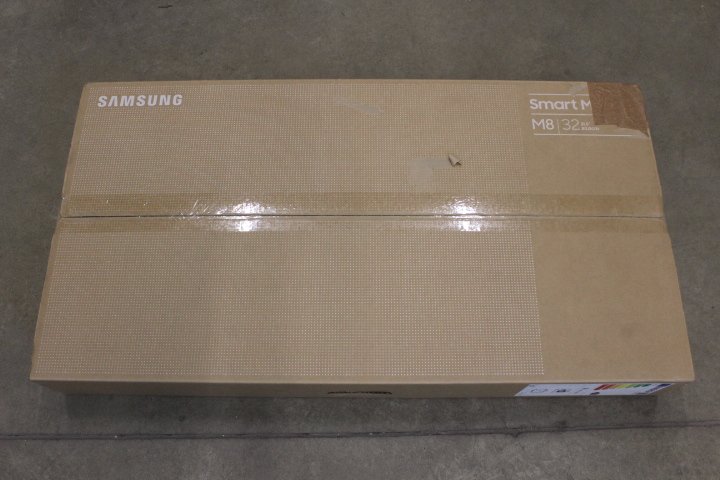 Samsung SALE OUT. | LS32FM801UUXDU | 32 " | VA | 16:9 | 60 Hz | 4 ms | 3840 x 2160 pixels | 400 cd/m² | HDMI ports quantity 1 | White | Warranty 24 month(s) | DAMAGED PACKAGING