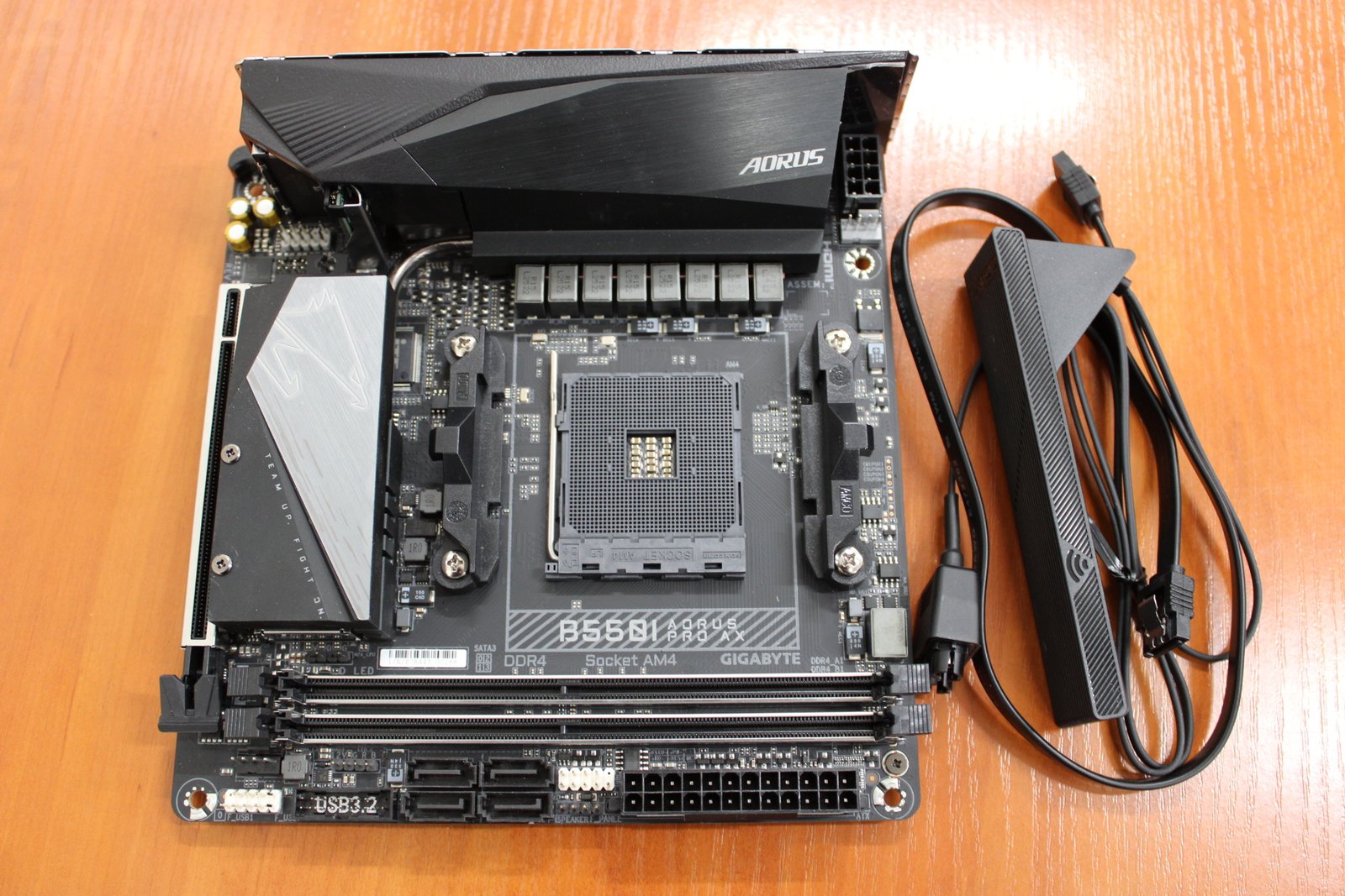 SALE OUT. Gigabyte | B550I AORUS PRO AX 1.0 | Processor family AMD | Processor socket AM4 | DDR4 DIMM | Memory slots 2 | Chipset AMD B | Mini ITX | USED, REFURBISHED, WITHOUT ACCESSORIES, ONLY BACK PANEL INCLUDED